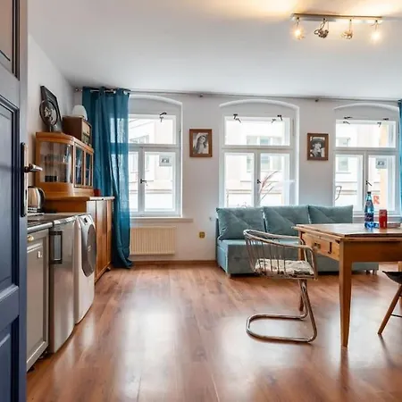 Apartment Apartament Cinema - Przy Deptaku, Ze Zwierzetami - By Spaceapart Jelenia Gora