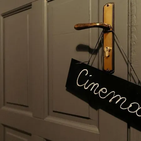 Apartament Cinema - Przy Deptaku, Ze Zwierzetami - By Spaceapart * Jelenia Gora